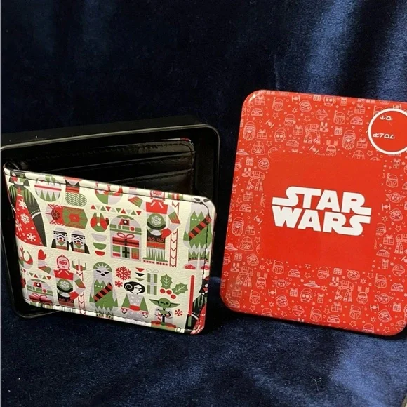 NIB Buckle Down Men's Wallet Star Wars Theme - Chewbacca Yoda C-3PO R2D2 Vader - Picture 3 of 8